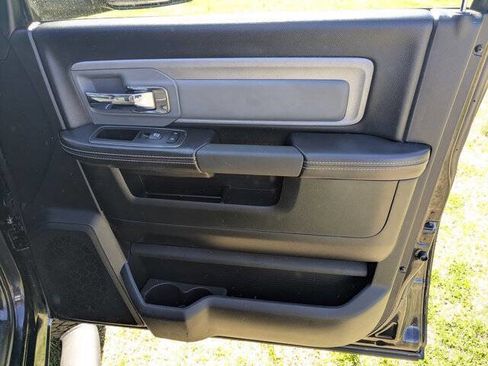 Used 2018 RAM 2500 Power Wagon w/ Leather & Luxury Group image 33