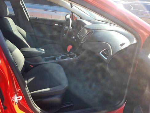 Used 2018 Chevrolet Cruze LT w/ LT Fleet Convenience Package FWD image 11