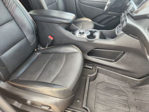 Used 2023 GMC Terrain AT4 w/ Tech Package AWD/4WD image 15