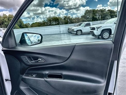 Used 2024 Chevrolet Equinox LT image 29