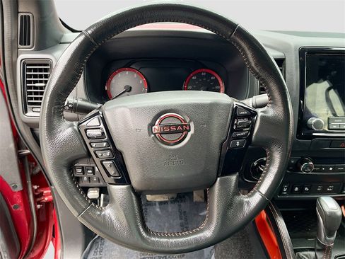 Used 2023 Nissan Frontier PRO-4X w/ Pro Convenience Package image 11