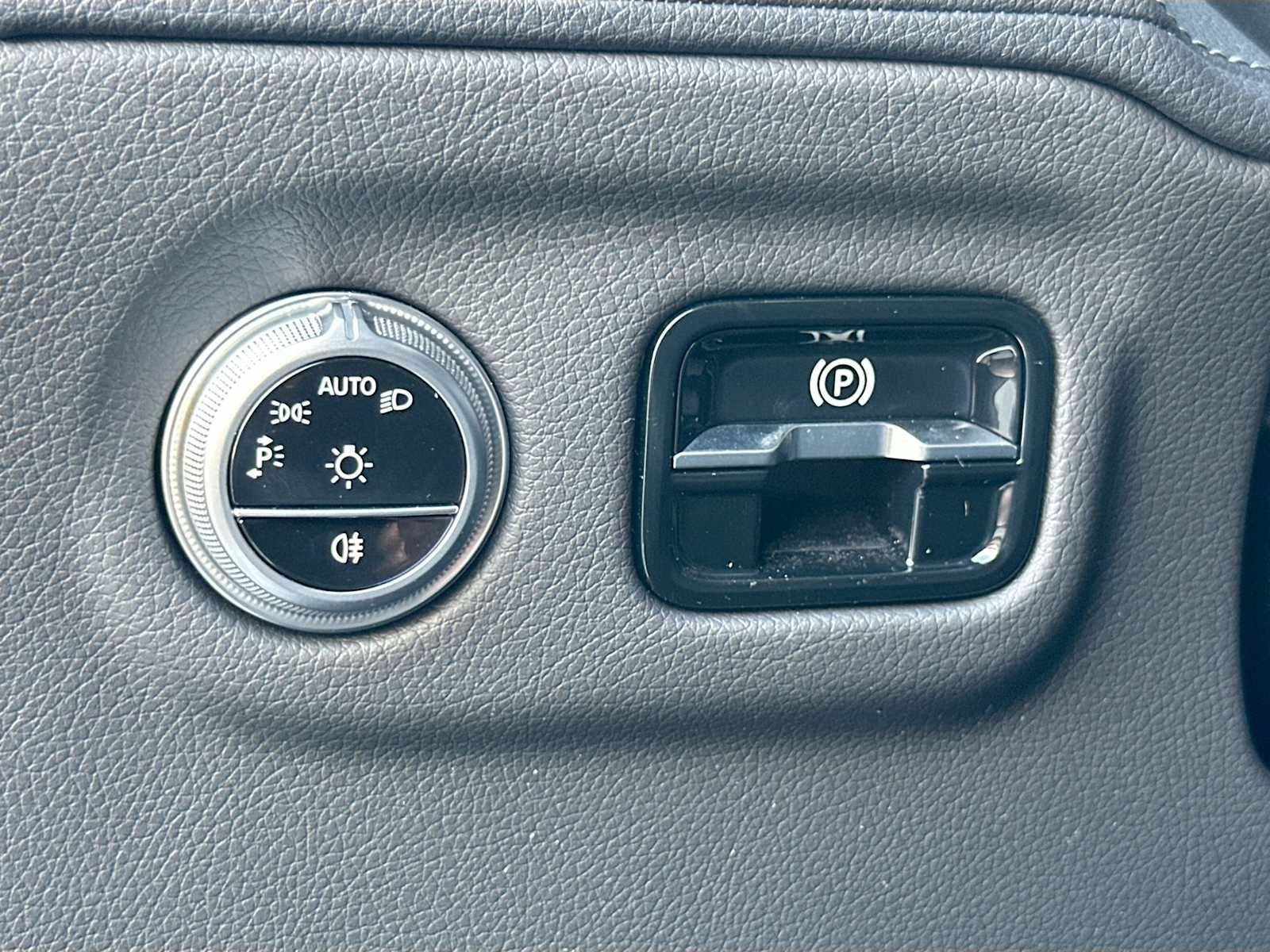 Certified 2023 Mercedes-Benz EQS 580 4MATIC SUV image 10