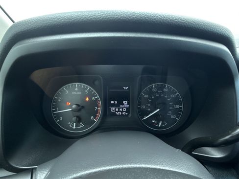 Used 2017 Nissan Titan S image 22