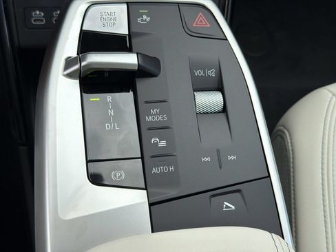 New 2026 BMW X1 xDrive28i w/ Technology Package AWD/4WD image 19