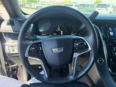 Used 2015 Cadillac Escalade Platinum AWD/4WD image 16
