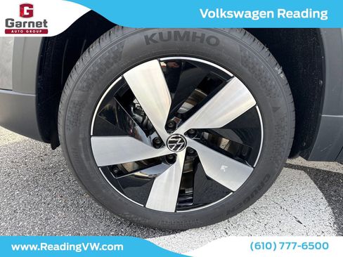 New 2025 Volkswagen Taos S image 9