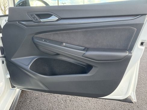 Used 2024 Volkswagen GTI SE image 26