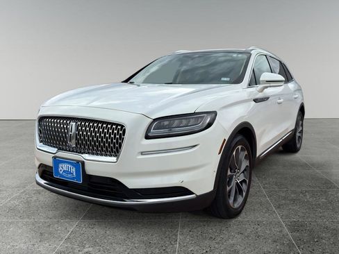 Used 2022 Lincoln Nautilus Reserve w/ Equipment Group 201A image 7