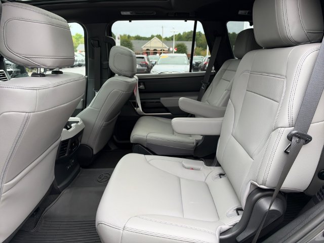 Used 2026 Toyota Sequoia Limited AWD/4WD image 15