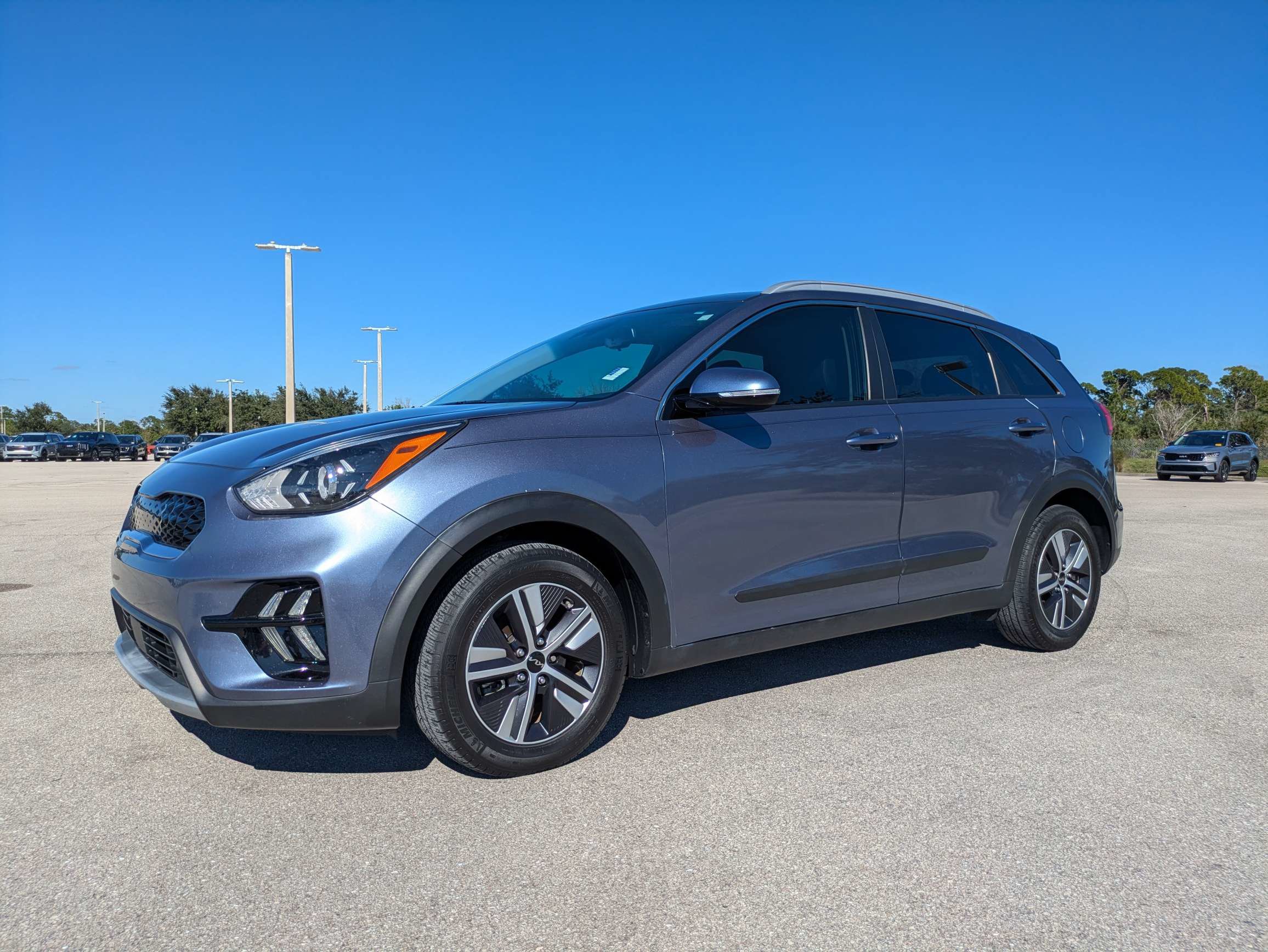Certified 2022 Kia Niro EX Premium FWD image 8
