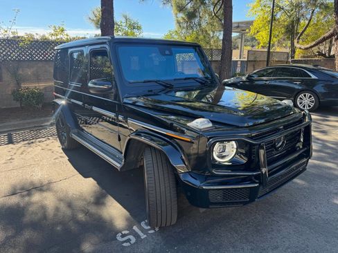 Used 2022 Mercedes-Benz G 550 image 2
