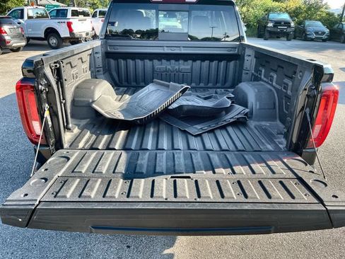 Used 2023 GMC Sierra 1500 SLT w/ SLT Premium Plus Package AWD/4WD image 20
