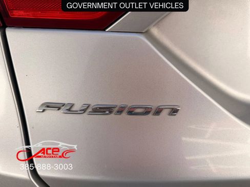 Used 2018 Ford Fusion S image 15