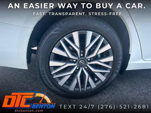 Used 2025 Nissan Altima 2.5 SV AWD/4WD image 26
