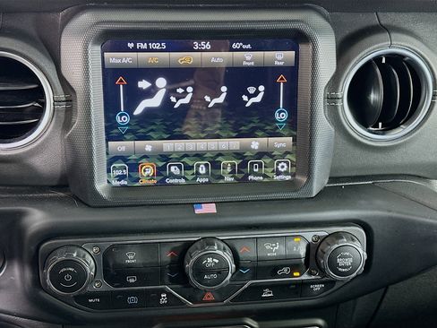 Used 2023 Jeep Wrangler Unlimited Sahara AWD/4WD image 23