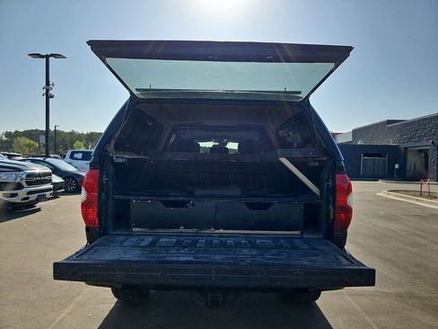 Used 2019 Toyota Tundra SR5 AWD/4WD image 18