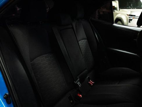 Used 2019 Toyota Corolla SE w/ Protection Package FWD image 11