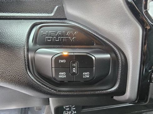 Certified 2025 RAM 2500 Big Horn AWD/4WD image 15