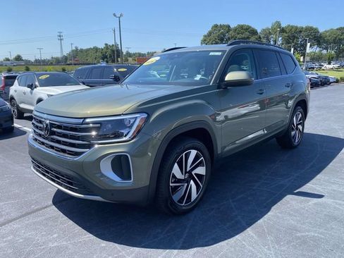 Certified 2026 Volkswagen Atlas SE w/ Panoramic Sunroof Package FWD image 3