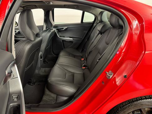 Used 2018 Volvo S60 T5 Dynamic image 28