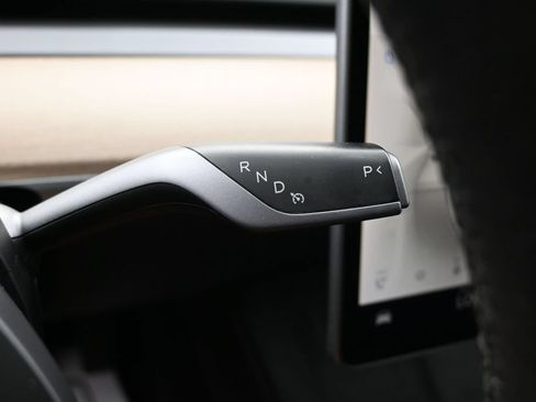 Used 2023 Tesla Model 3 Standard Range RWD image 19