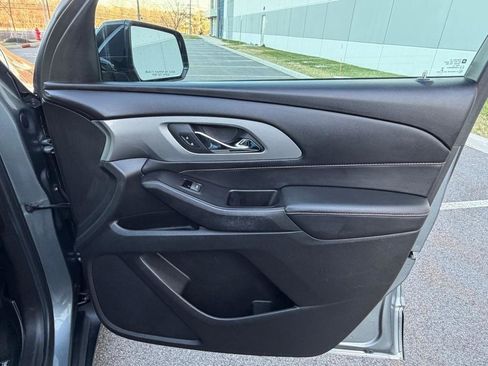 Used 2018 Chevrolet Traverse LS image 13