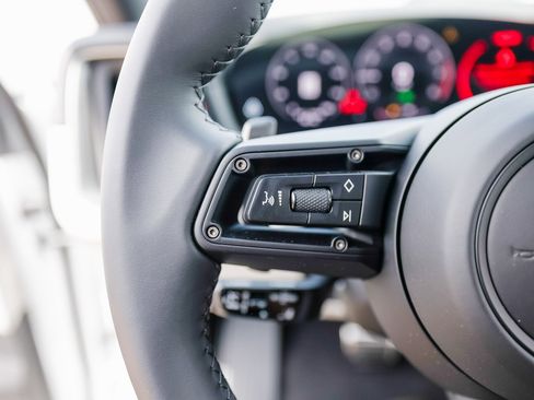 New 2025 Porsche Cayenne S image 17