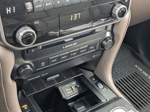 Used 2022 Lexus GX 460 Premium image 15