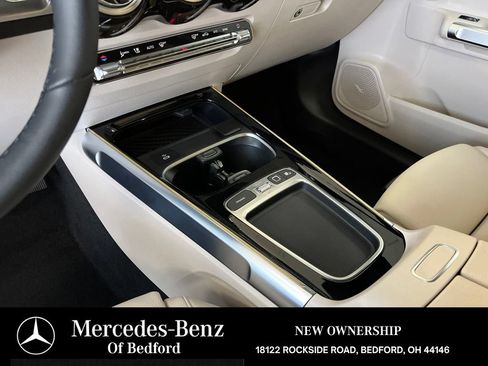Used 2026 Mercedes-Benz GLB 250 4MATIC image 30