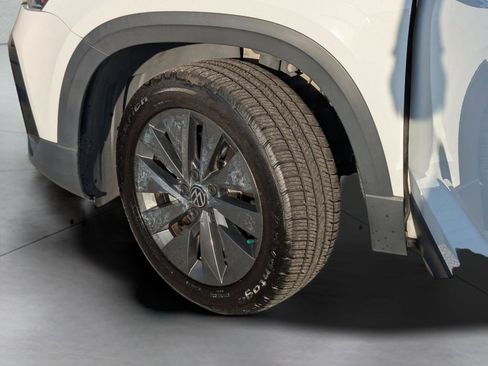 Certified 2023 Volkswagen Taos S FWD image 32