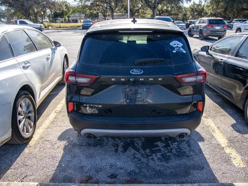 Used 2023 Ford Escape Active image 9
