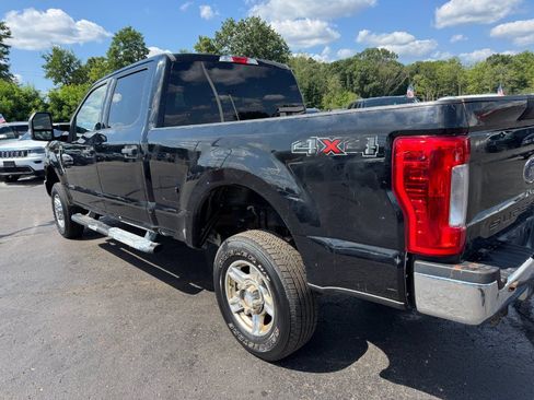 Used 2017 Ford F250 XLT w/ Camper Package AWD/4WD image 10