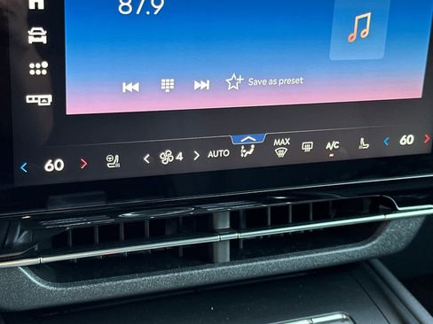 New 2026 Lincoln Nautilus Premier image 21