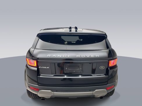 Used 2017 Land Rover Range Rover Evoque SE image 4