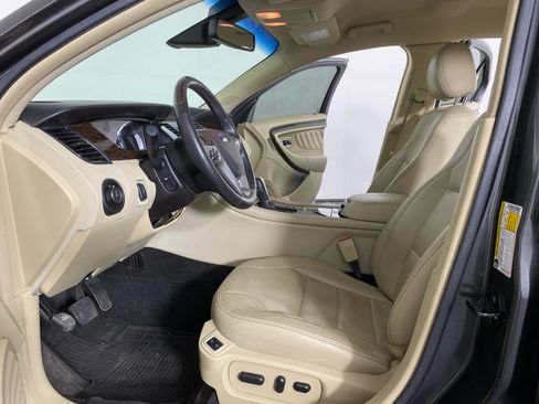 Used 2015 Ford Taurus Limited w/ Equipment Group 301A FWD image 2