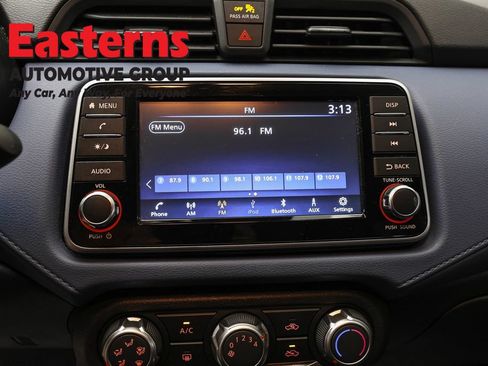 Used 2024 Nissan Versa SV FWD image 19