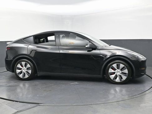 Used 2022 Tesla Model Y Performance image 5