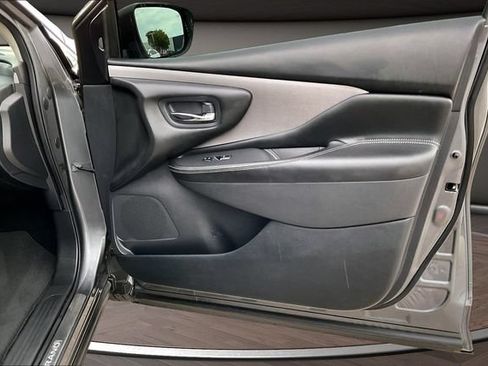Used 2021 Nissan Murano SL w/ SL Moonroof Package FWD image 22