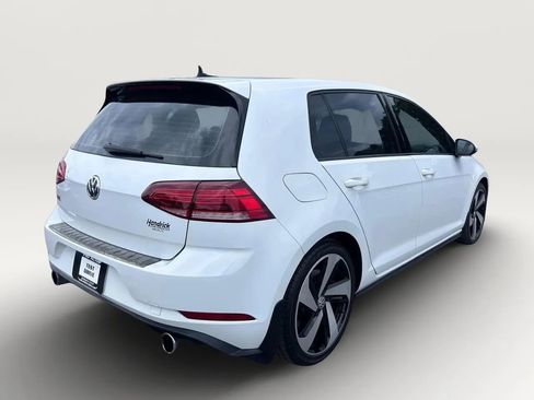 Used 2019 Volkswagen Golf 4-Door FWD image 3