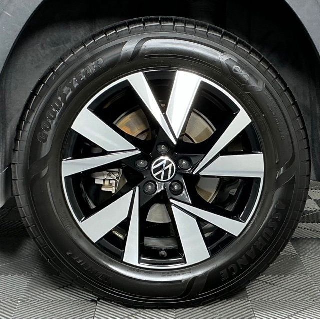 Used 2022 Volkswagen Atlas Cross Sport SE FWD image 10