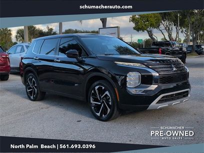 Used 2023 Mitsubishi Outlander SE