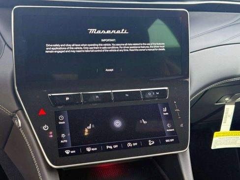 New 2025 Maserati Grecale GT image 28