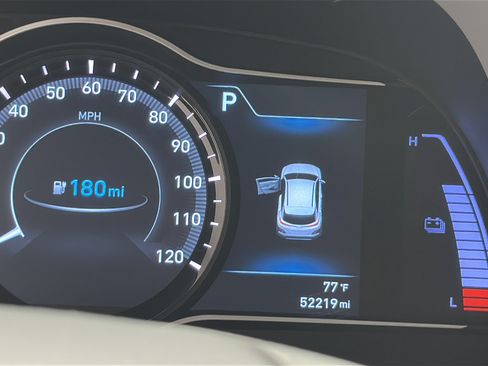 Used 2019 Hyundai Kona Limited FWD image 17