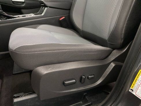 Used 2019 Ford Escape SE AWD/4WD image 16