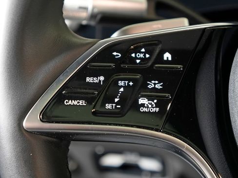 Certified 2023 Mercedes-Benz EQS 580 4MATIC Sedan image 22