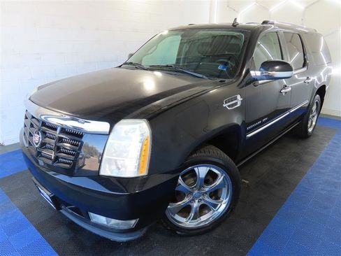 Used 2010 Cadillac Escalade ESV Premium AWD/4WD image 4