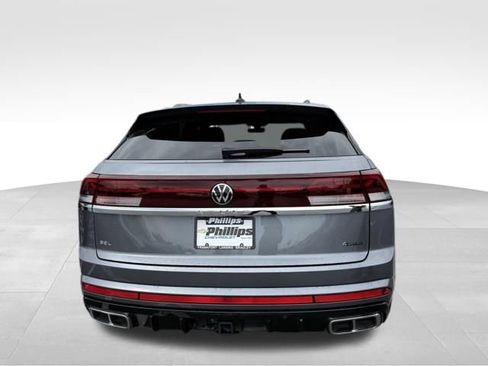 Used 2024 Volkswagen Atlas Cross Sport SEL R-Line AWD/4WD image 13