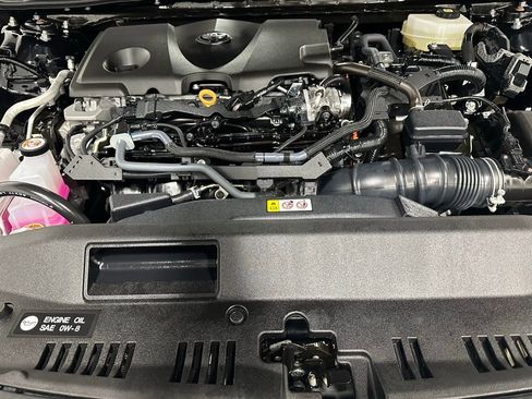 Used 2025 Toyota Camry SE image 64