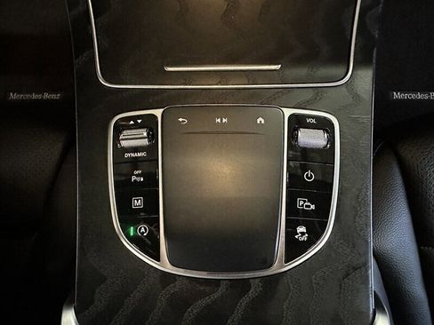 Used 2021 Mercedes-Benz GLC 300 4MATIC image 20