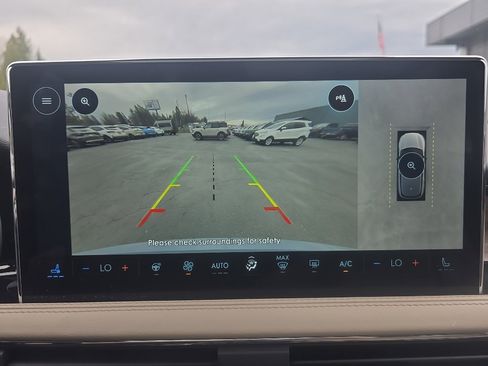 Used 2025 Lincoln Corsair Reserve w/ Equipment Group 202A image 17